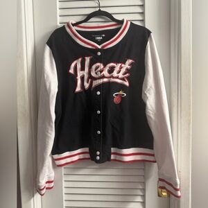 5th & Ocean By New Era NBA Miami Heat XL Vintageish Varsity Bomber Jacket
